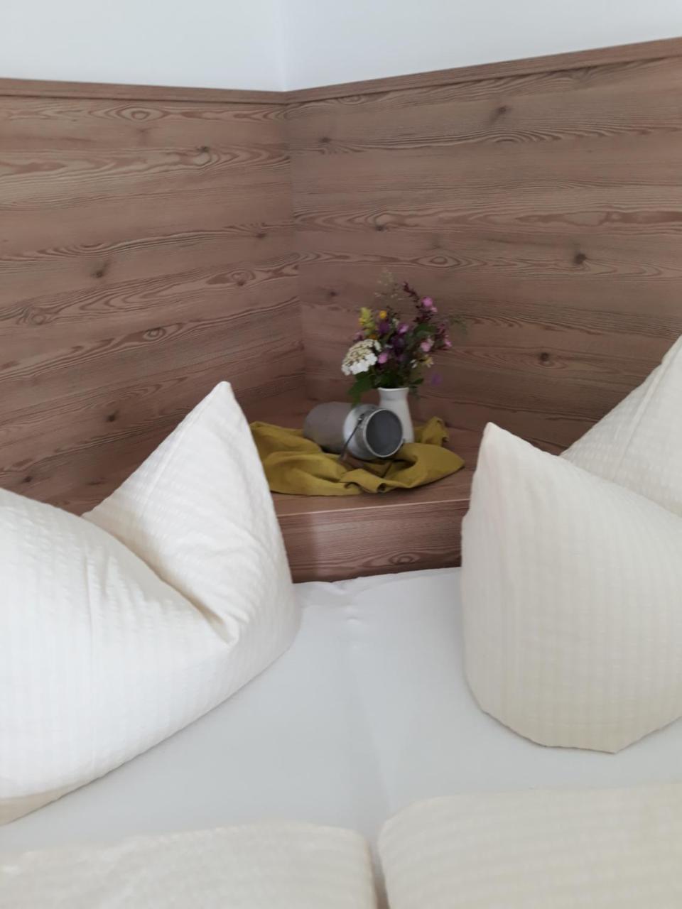 Bauernhof Kotz Bed & Breakfast Brunnen Екстериор снимка
