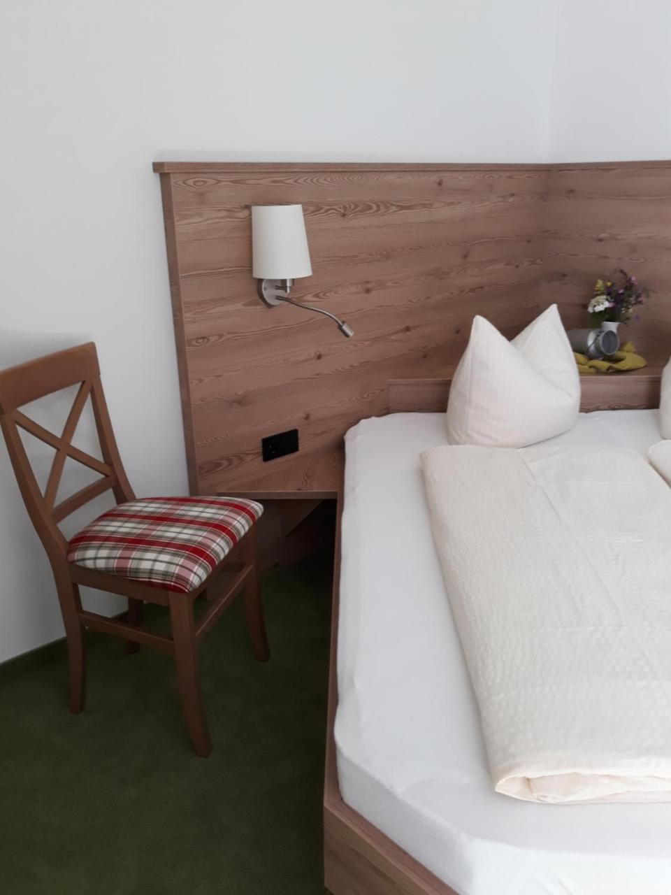 Bauernhof Kotz Bed & Breakfast Brunnen Екстериор снимка